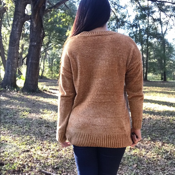 << Chenille Super Soft Oversized Sweater Tan >> - Picture 3 of 5